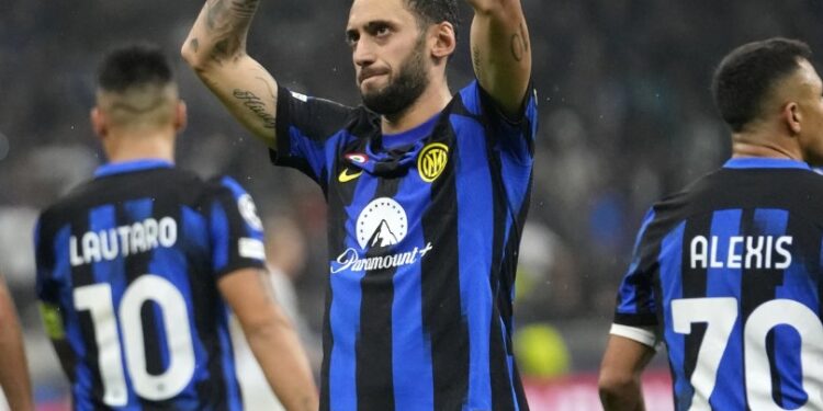 Calhanoglu i dhuron fitoren Inter-it, Bayern feston në Turqi