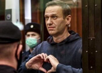 U tha se kishte bërë shkelje, kritiku i Kremlinit futet sërish në izolim