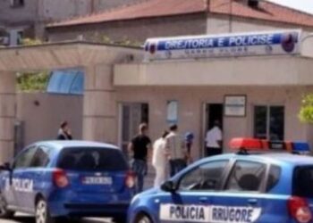 Rrahu dhe kërcënoi nënën, arrestohet 49-vjeçari në Vlorë