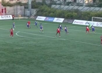 VIDEO/ Shikojeni 1000 herë. Edhe Messi do ta kishte zili, Cara shënon një euro gol
