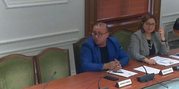 “Kanë të njëjtin surrat”, Korreshi: Do ha grosh tërë muajin, s’do…