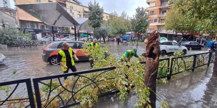 Meteorologët paralajmërojnë stuhi të tjera, ja qarqet më të rrezikuara