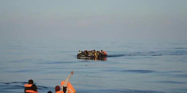 Shëtitje me anije, ja pse Meloni-Rama po bëjnë bllof me emigrantët