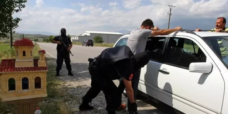 Nga trafiku i drogës tek pastrimi i parave, ja si dominojnë klanet shqiptare