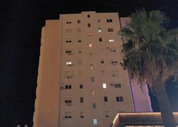 EMRI/ Kush është biznesmeni nga Durrësi që humbi jetën duke u hedhur nga pallati