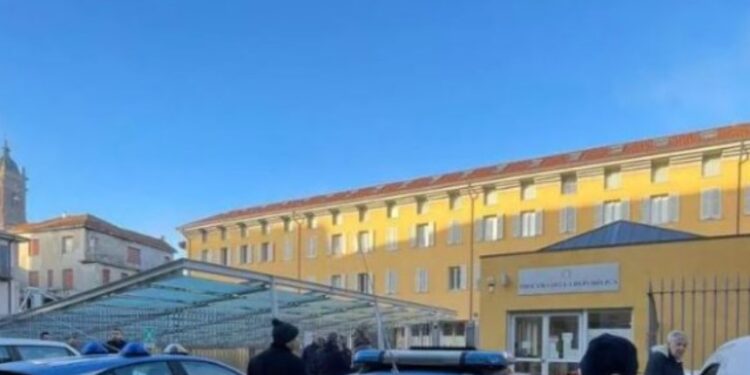 “Dua drejtësi”, shqiptari tenton t’i vërë flakën prokurorisë