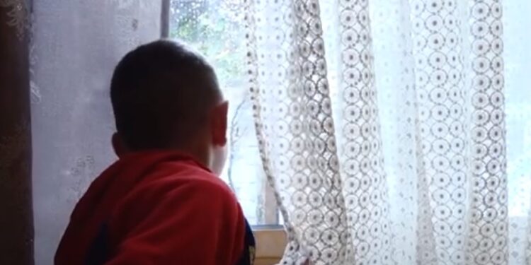Emigracioni i mori jetën! Në shtëpinë e Alfredit, emigrantit që humbi jetën në Gjermani