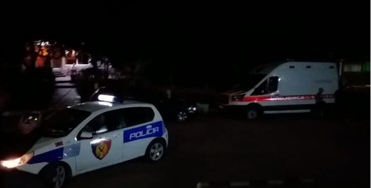 Aksident i rëndë, makina përfundon në përrua. Plagosen 3 të mitur