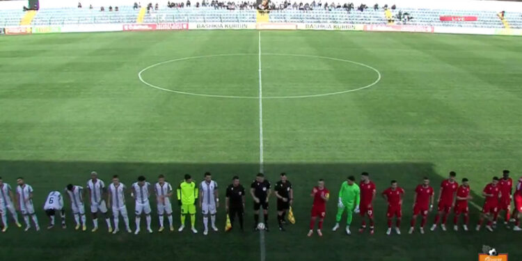 VIDEO/ Juxhin Xhaja nuk bëhet protagonist, njihuni me moviolën e Laçi-Partizani