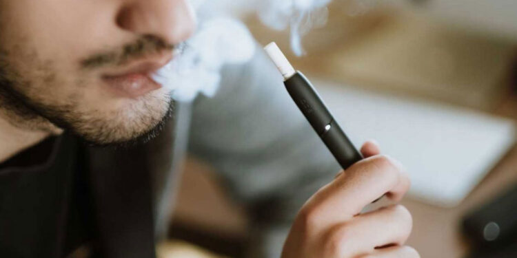 Australia nga janari ndalon cigaret elektronike