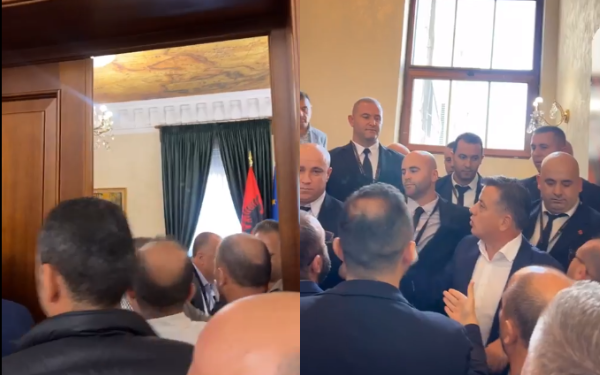 Garda nuk i lejon në mbledhjen e Kryetarëve, deputetët e PD-së mësyjnë në zyrën e Nikollës/ VIDEO
