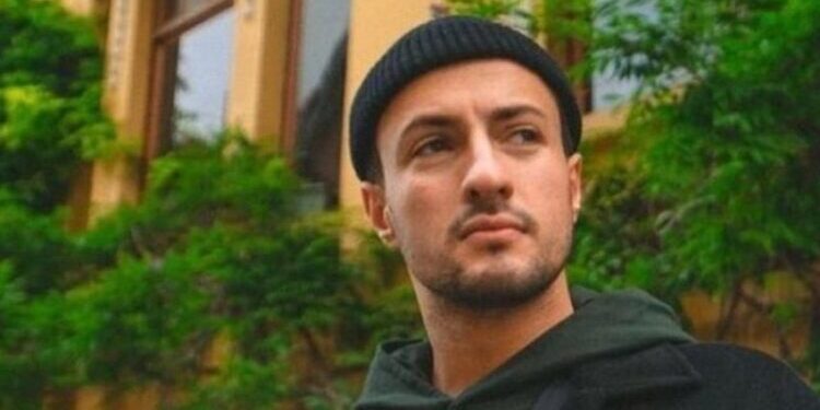 Kristi bën daljen e parë publike me të dashurën, kush është vajza që jeton në …