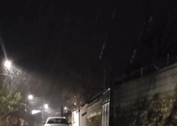 Borë në juglindje, reshje në Korçë dhe fshatrat turistikë