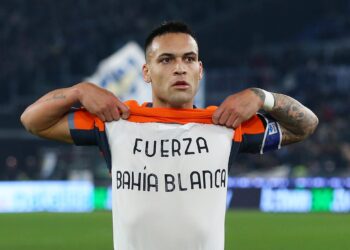 “Fuerza Bahia Blanca”, dedikimi i Lautaros për viktimat e tragjedisë së vendlindjes