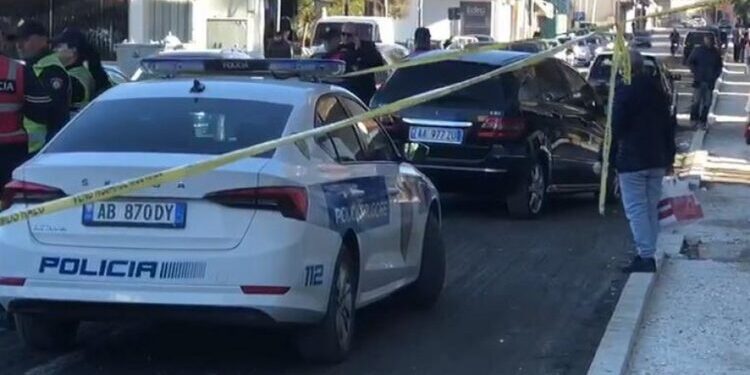 Përplasi për vdekje 62-vjeçarin, arrestohet 27-vjeçarja në Vlorë