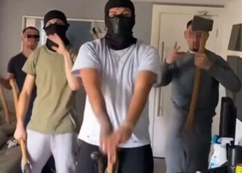 Gangsterët shqiptarë mbushin burgjet e Britanisë, ja për çfarë detyrohet qeveria