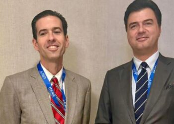 Basha vizitë në SHBA, takim me Presidentin e Institutit Republikan Ndërkombëtar, Daniel Twining: Korrupsioni dhe emigrimi i të rinjve probleme të vendit