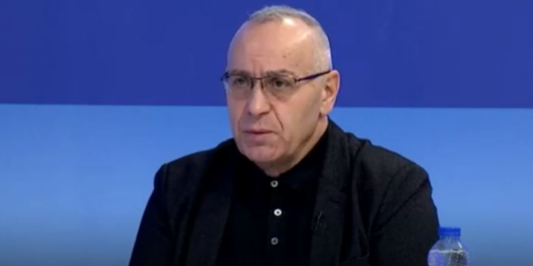 Presidenti i FFK-së tregon pse erdhën Daku e Muja te Shqipëria: S’mbajmë asnjë me zor! S’jam as që t’i “djegim” me…