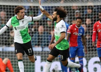 Liverpool triumfon me vuajtje, një gol në fund nderon The Reds