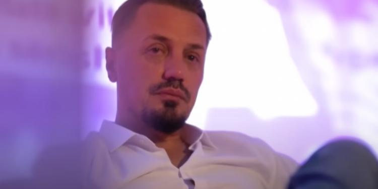 Rrëfimi mes lotësh për depresionin, e dashura ka një mesazh për Bleron/FOTO