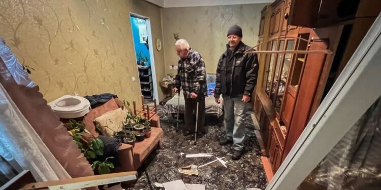 Sulme me raketa në Kiev, raportohet për dhjetëra të plagosur