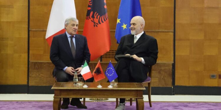 Rama takohet me ministrin e jashtëm të Italisë, kryeministri: Më në fund gati për firmosjen e marrëveshjes për pensionistët shqiptarë