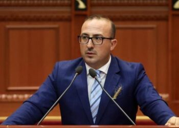 ‘Drama e Krishtlindjeve në Lushnjë dhe shteti ynë brekëgrisur’