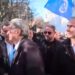 Opozita vijon ‘traditën’, hidhen sërish tymuese teksa marshojnë drejt qendrës së Tiranës