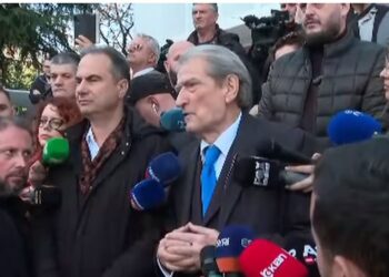 “Gjykata ka kryer tradhti të lartë kombëtare”, Berisha nga selia e PD: Nisin protestat në çdo skaj, sot fillon kapitulli i ri