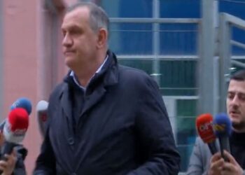Ilir Beqaj paraqitet në SPAK për koncesionin e sterilizimit, pyetet edhe për hetimet e reja ndaj tij: Mu paraqit një urdhër gjykate për…