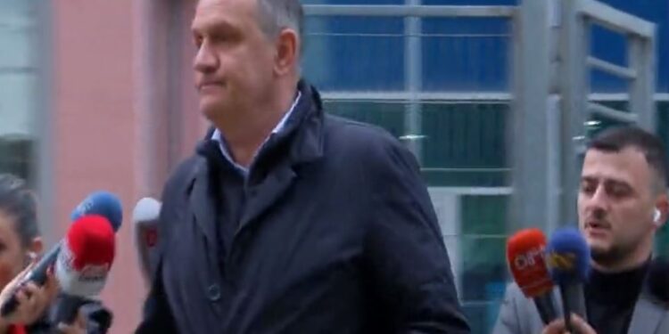 Ilir Beqaj paraqitet në SPAK për koncesionin e sterilizimit, pyetet edhe për hetimet e reja ndaj tij: Mu paraqit një urdhër gjykate për…