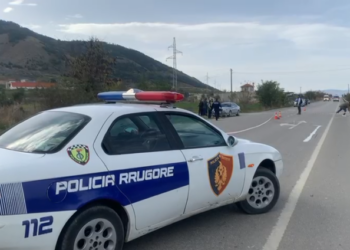 Aksident me dy të plagosur në aksin Korçë-Pogradec