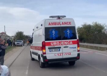 Aksident në Maliq, plagosen burrë e grua