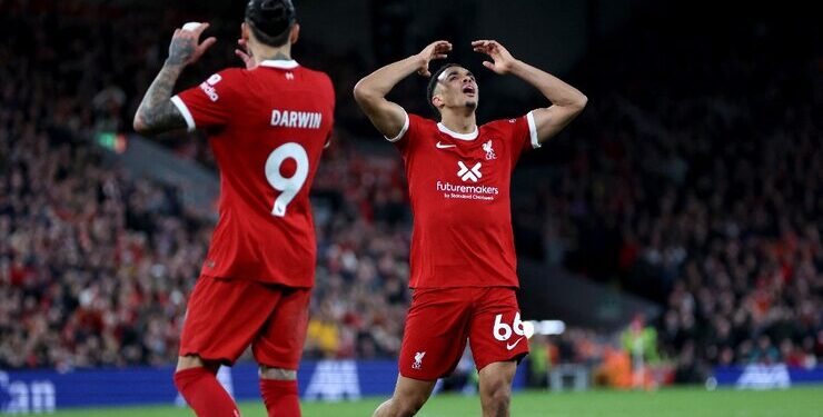 Spektakël pa gola, United dhe Liverpool bëjnë paqe në “Anfield”