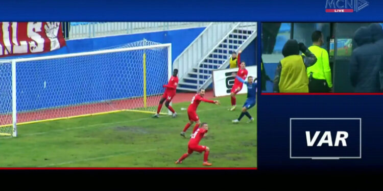 Moviola e Kukësi-Partizani/ Penalltia është e…, arbitri pengon Atanaskoskin (VIDEO)