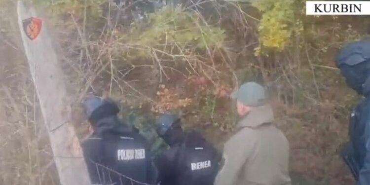 EMRI/ Qëlloi me armë drejt banesës së 60-vjeçarit në Kurbin, arrestohet 41-vjeçari