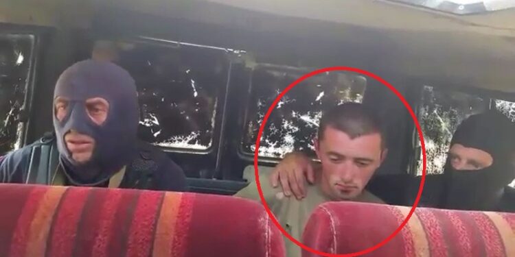 Vrasja në burgun e Peqinit, Sokol Mjacaj u dorëzua kur shkoi drejtori. Ia hodhën prangat në qeli…