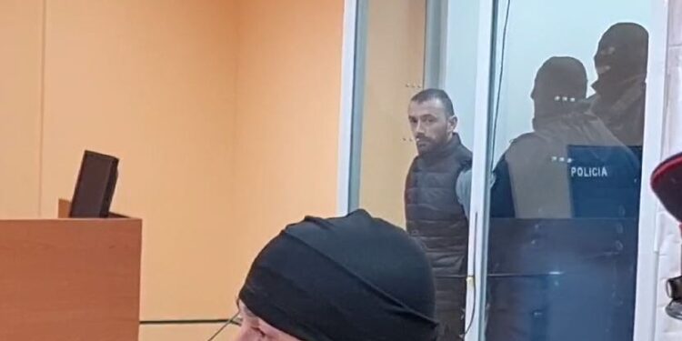 Vrasja në burgun e Peqinit, Gjykata merr vendimin për Sokol Mjacajn dhe 12 zyrtarët, ja çfarë u vendos