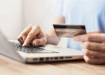 Çfarë blenë më shumë në internet burrat dhe gratë gjatë 2023?!
