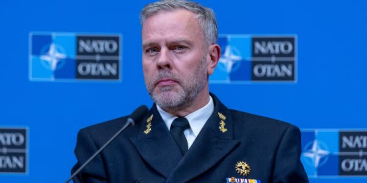 “Mund të përcaktojë fatin e botës!”, oficeri i lartë i NATO-s thirrje aleatëve: Përgatituni për të papritura në Ukrainë. Putini…