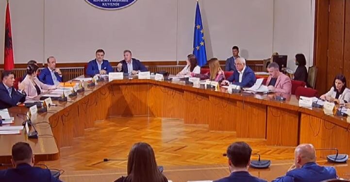Pas takimeve me përfaqësuesit e OSBE, mblidhet sot Komisioni i Reformës Zgjedhore