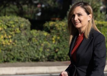 Nga paratë e pista tek ekonomia informale, Tabaku rendit arsyet e problemeve në sektorin fason: Është krizë e 75 mijë familjeve shqiptare