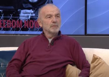 “Më ka rrahur policia serbe”, Sylejman Kllokoqi, kameramani i luftës rrëfen masakrën e Reçakut