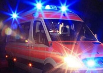 Plumbi qorr plagos gruan në Tiranë, çfarë ndodhi pas mesnate pranë Ministrisë së Drejtësisë