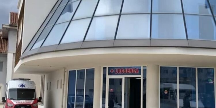 Festimet në Kukës/ 52 qytetarë përfundojnë në urgjencë në 10 orët e para të 2024