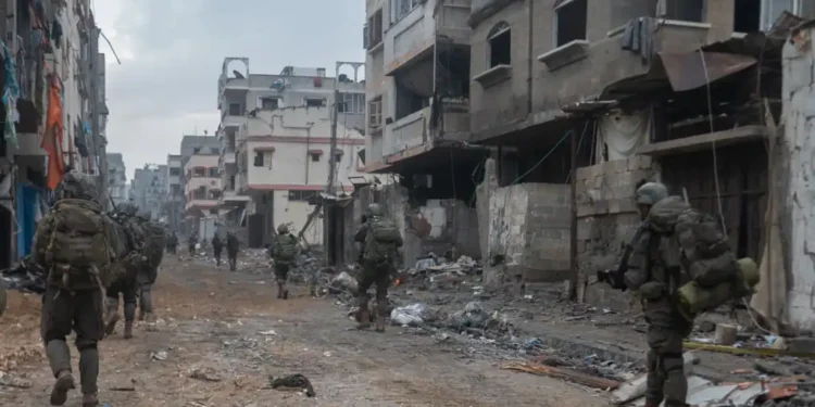 Izraeli njofton për tërheqjen e mijëra trupave nga Gaza. Lëvizja mund të sinjalizojë se…