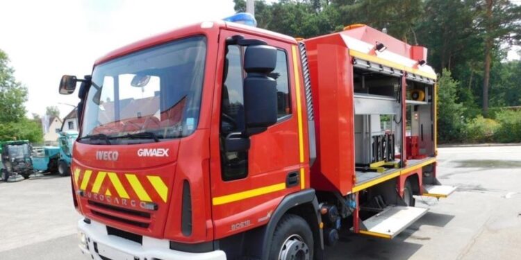 Zjarr në një rrobaqepësi në Rrëshen, detajet e para