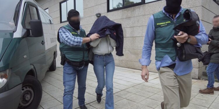 Mbaroi dënimin për grabitje, shqiptarja refuzon dëbimin në Shqipëri: Jam dashuruar në burg në Spanjë, mos më ktheni!