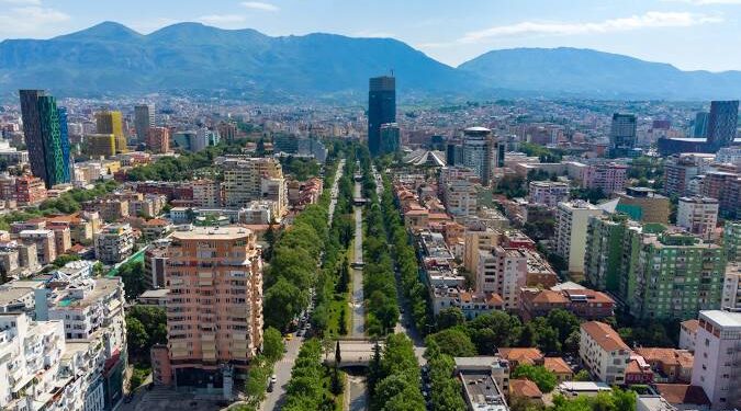 Raporti i KE-së: Tirana, një nga 10 qytetet më të këqija për të jetuar, Zyrihu në krye