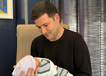 Zoti na bekoi me një vajzë! Arbër Hajdari baba për herë të parë